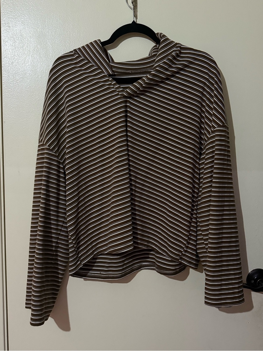Source Unknown Brown & White Striped Hooded Sleep Top